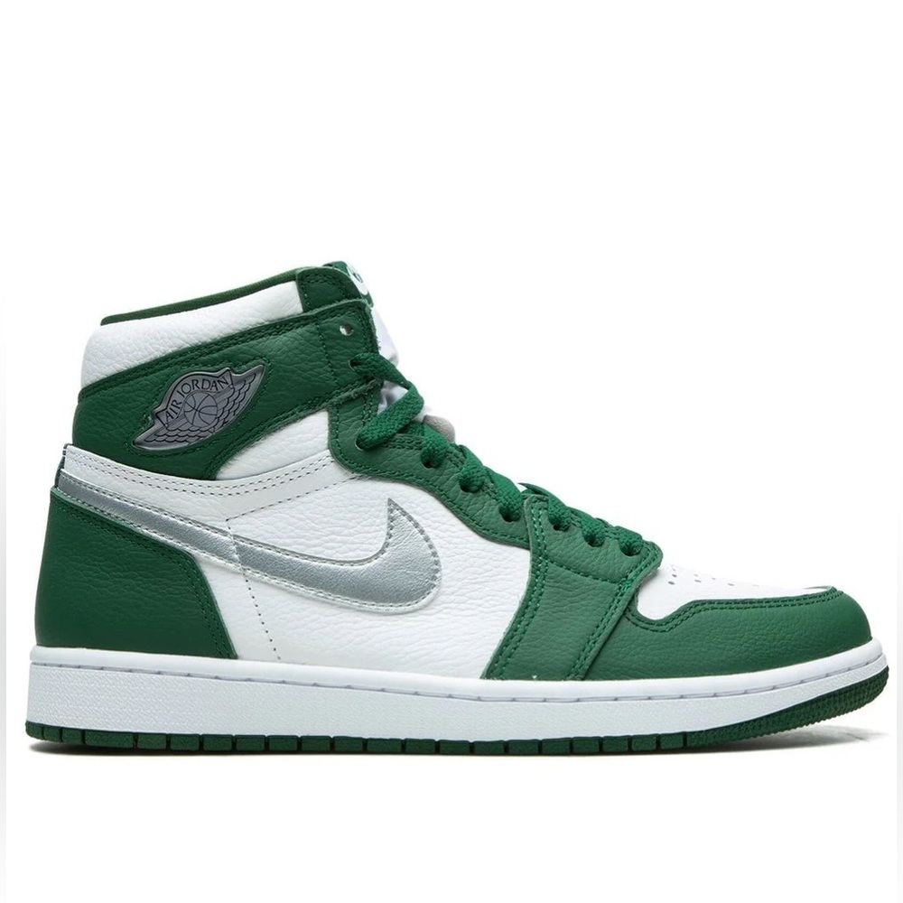 Nike Air Jordan 1 Retro High OG Sneakers Gorge Green Women’s 9 Men’s 7.5